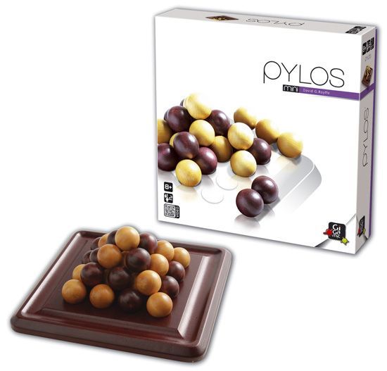 Pylos Board Game